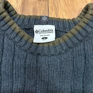 Columbia Men's Navy Blue Crewneck Sweater